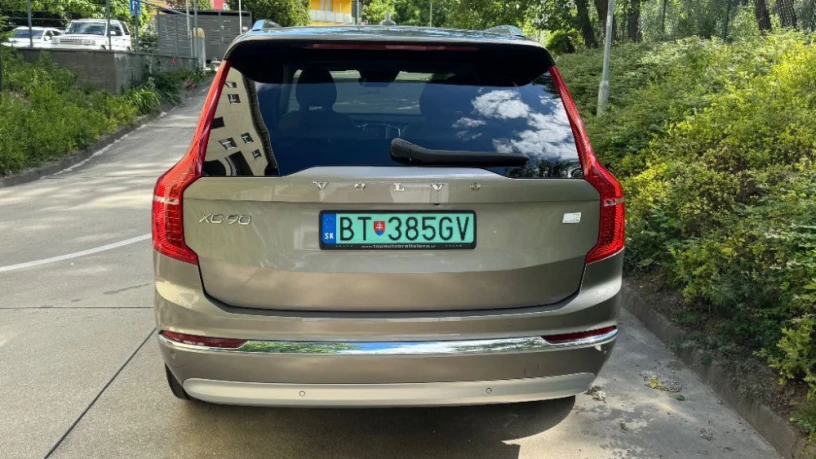 volvo-xc90-1majitel-7-miest-top-vybava-39tis-km-big-3