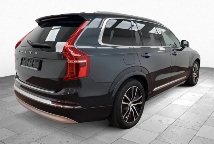 volvo-xc90-t8-inscription-7miestne-top-stav-4x4-zimne-sada-big-1