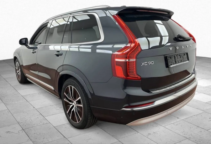 volvo-xc90-t8-inscription-7miestne-top-stav-4x4-zimne-sada-big-2