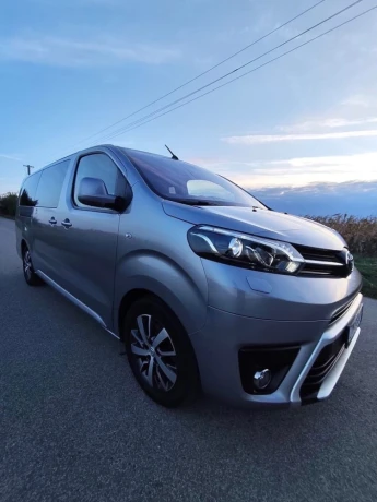 toyota-proace-verso-family-20-d-4d-180-l2-a8-130kw177hp-a8-big-2