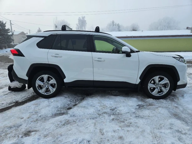toyota-rav4-toyota-rav4-big-1