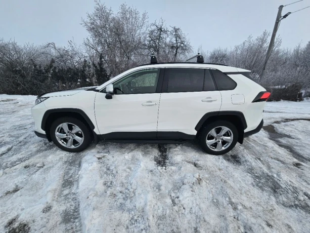 toyota-rav4-toyota-rav4-big-3