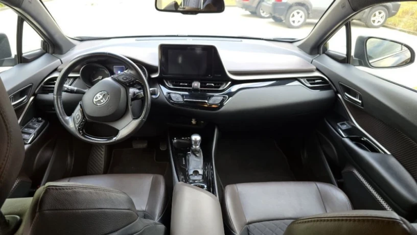 toyota-c-hr-18-hybrid-dynamic-e-cvt-fwd-72kw98hp-a1-big-0
