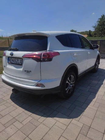 toyota-rav4-20-l-valvematic-selection-112kw152hp-m6-big-1