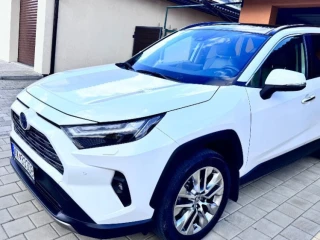 toyota-rav4-25-hybrid-e-cvt-executive-awd-131kw176hp-a1