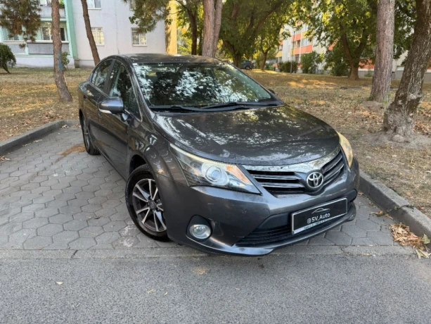 toyota-avensis-20l-d-4d-premium-91kw123hp-m6-big-2
