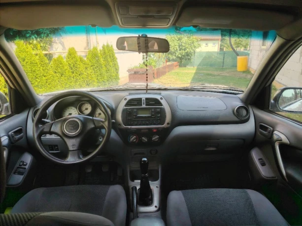 toyota-rav4-20-d-4d-5d-85kw115hp-m5-big-1
