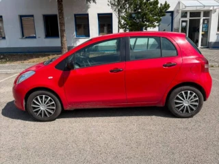 toyota-yaris-13-vvt-i-terra-cool