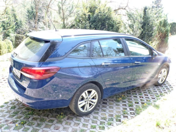 opel-astra-sport-tourer-astra-st-14-turbo-smile-92kw125hp-m6-big-3