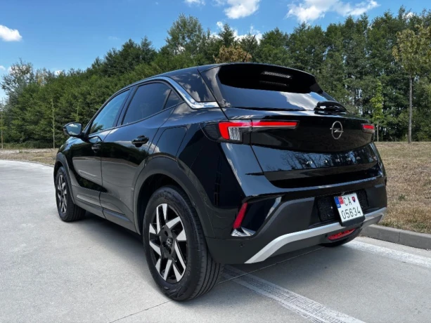 opel-mokka-e-suvcoupe-100kw-automat-big-3