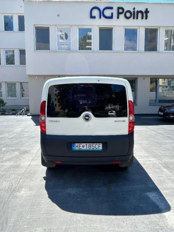 opel-combo-van-13-cdti-ecoflex-202758-km-big-3