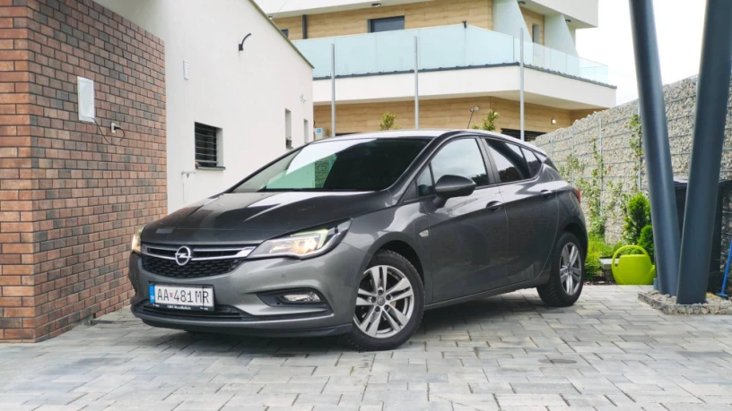opel-astra-14-turbo-innovation-92kw-sr-big-0
