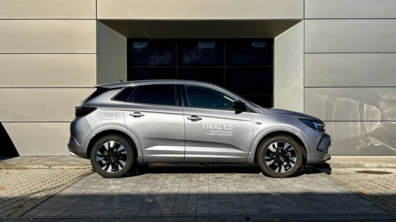 opel-grandland-12-turbo-ultimate-12-turbo-130k-eat8-big-1