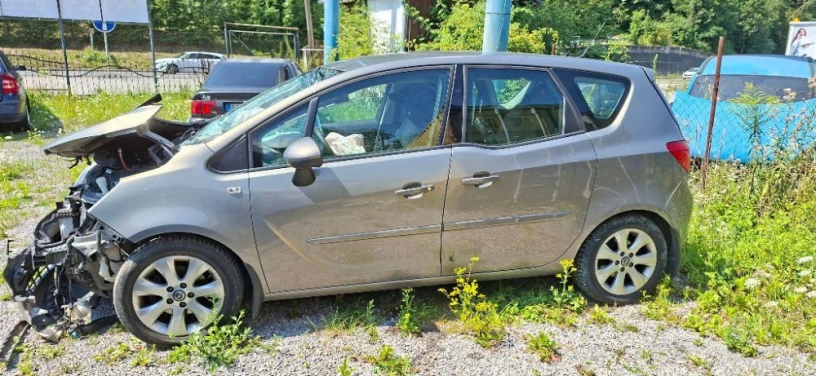 opel-meriva-14-turbo-120k-activedrive-at6-88kw120hp-a6-big-0