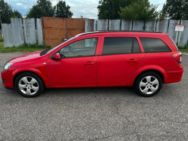 opel-astra-17-cdti-cosmo-100k-74kw100hp-m5-big-3
