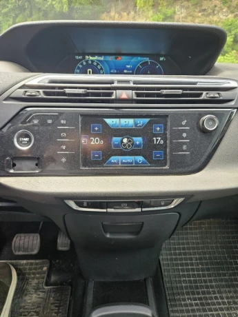 citroen-c4-picasso-grand-20-bluehdi-110kw-7-miest-big-3