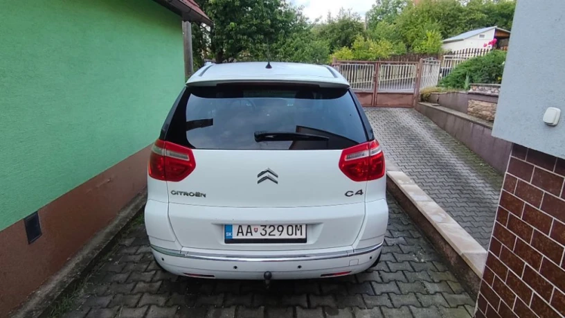 citroen-c4-picasso-16-vti-style-88kw120hp-m5-big-3