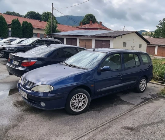 renault-megane-grandtour-19-big-1