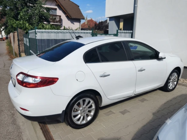 renault-fluence-predam-renault-fluence-15-dci-big-0