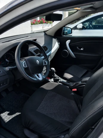 renault-fluence-predam-renault-fluence-15-dci-big-1