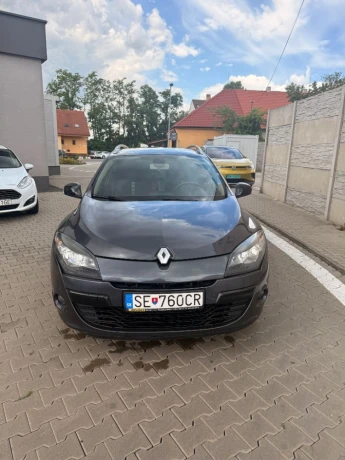 renault-megane-grandtour-predam-vo-velmi-dobrom-stave-renault-megane-combi-grandtour-big-3