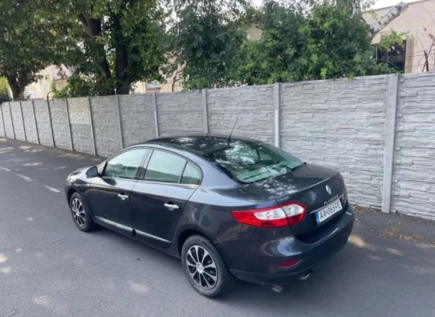 renault-fluence-16-81kw-rv-2010-293xxxkm-plne-pojazdne-vsetko-poriadku-tichucky-benzinovy-motor-big-1