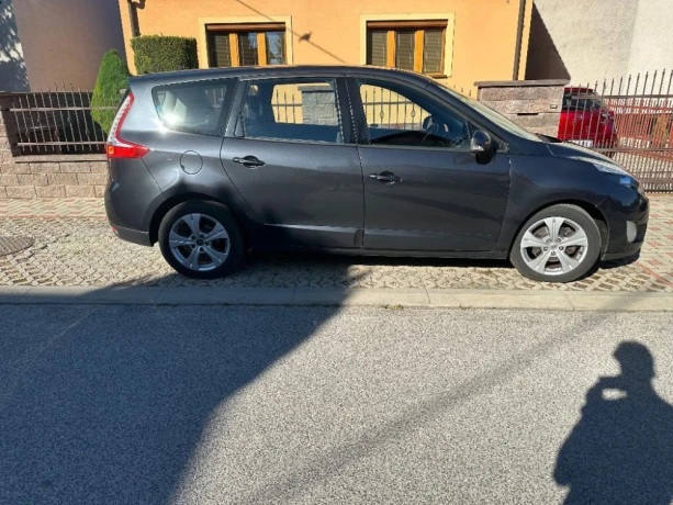 renault-grand-scenic-19-dci-dynamique-96kw130hp-m6-big-2