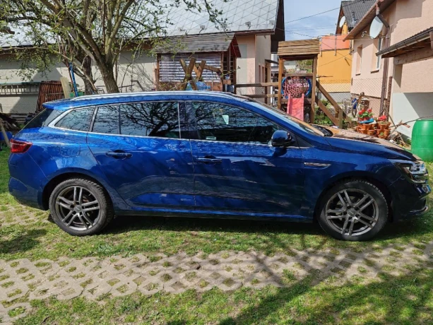 renault-megane-grandtour-energy-dci-110-bose-81kw110hp-m6-big-3