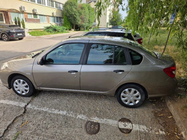 renault-thalia-12-16v-authentique-55kw75hp-m5-big-3