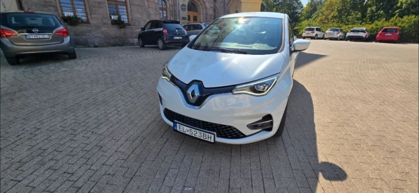 renault-zoe-r135-ze-52-kwh-intens-100kw136hp-a1-big-0