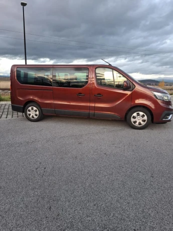 renault-trafic-combi-bus-110kw-manual-big-2