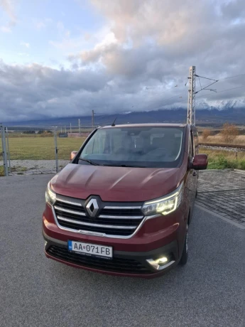 renault-trafic-combi-bus-110kw-manual-big-0