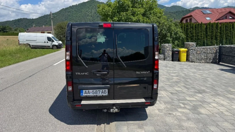 renault-trafic-spaceclass-blue-dci-170-l2-edc-125kw170hp-a6-big-3