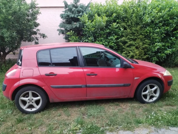 renault-megane-14-16v-authentique-confort-72kw98hp-m5-big-1