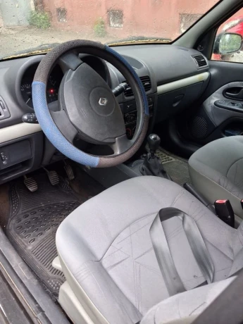 renault-clio-2003-43kw-190-000km-big-3