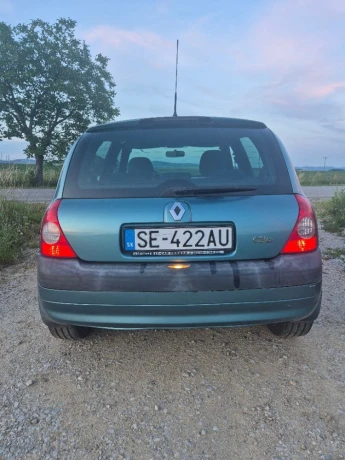 renault-clio-12l-16v-big-3