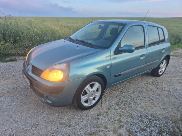 renault-clio-12l-16v-big-2