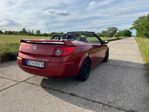 renault-megane-cabriolet-19-dci-big-2