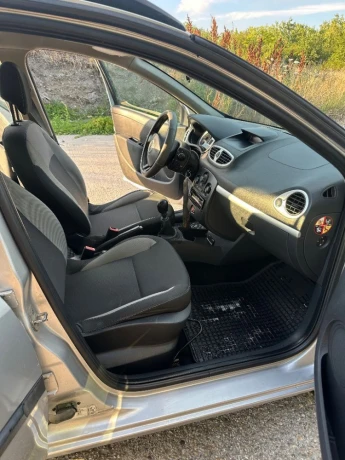 renault-clio-clio-15-dci-63kw-big-2