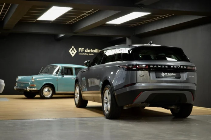 land-rover-range-rover-velar-240k-novy-servis-big-2