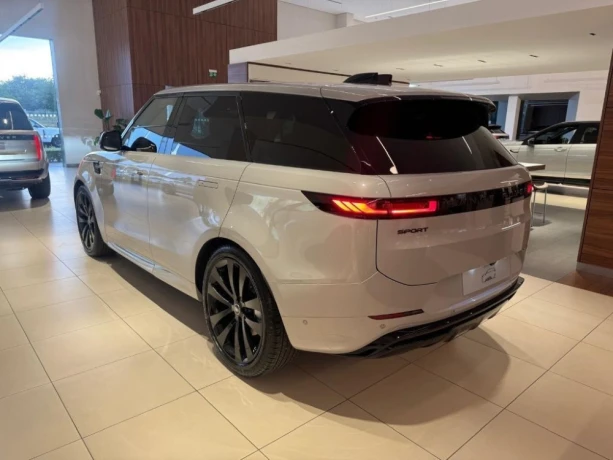 land-rover-range-rover-sport-30-i6-d300-mhev-dynamic-se-awd-at-221kw300hp-a8-big-1