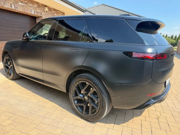 land-rover-range-rover-sport-30-i6-d300-mhev-dynamic-se-awd-at-221kw300hp-a8-big-2