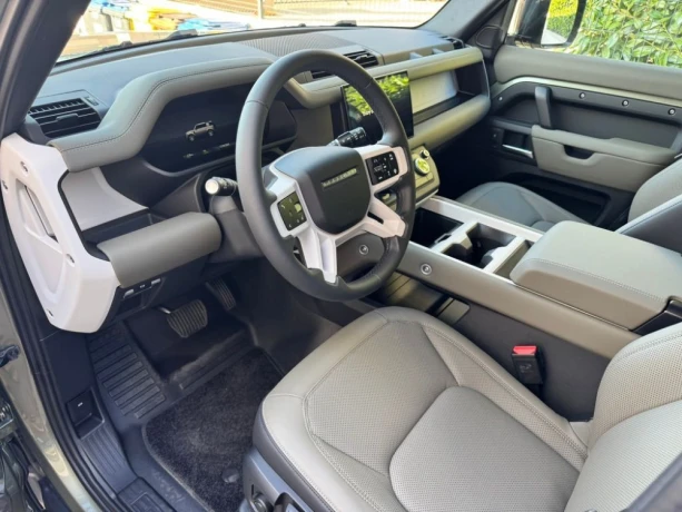 land-rover-defender-82025-dph-v-zaruke-big-1