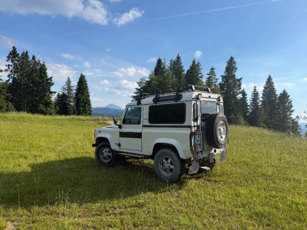 land-rover-defender-90-25-td5-hard-top-90kw122hp-m5-big-2