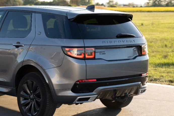 land-rover-discovery-sport-20d-td4-r-dynamic-s-awd-at-132kw180hp-a9-big-3