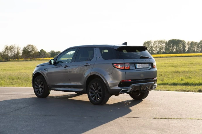 land-rover-discovery-sport-20d-td4-r-dynamic-s-awd-at-132kw180hp-a9-big-0