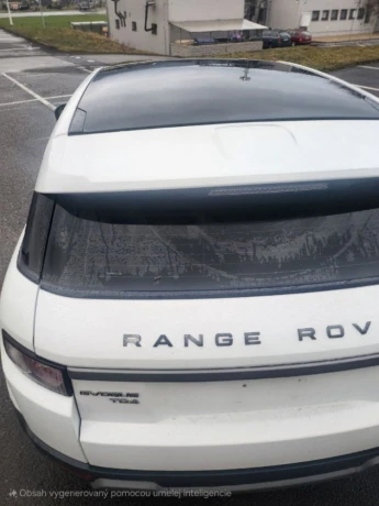 land-rover-range-rover-evoque-panaromaticka-strecha-pure-22-td4-big-1