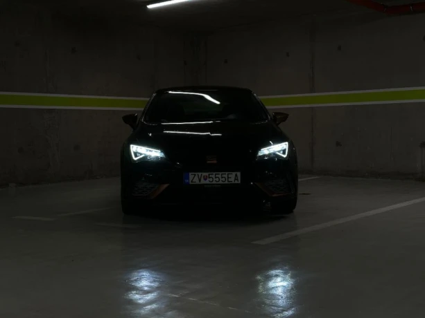 seat-leon-cupra-r-limited-edition-310-k-manual-c-405-z-799-big-3