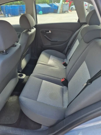 seat-ibiza-12i-12v-signo-47kw64hp-m5-big-3