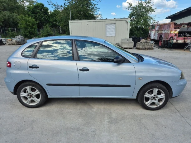 seat-ibiza-12i-12v-signo-47kw64hp-m5-big-1